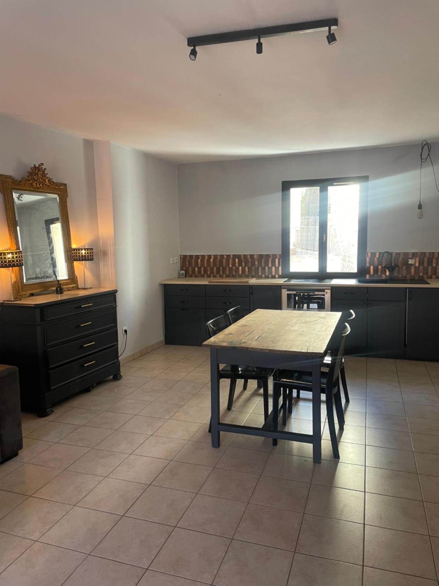Maison De Village Avec Jacuzzi Et Garage 贝端 外观 照片