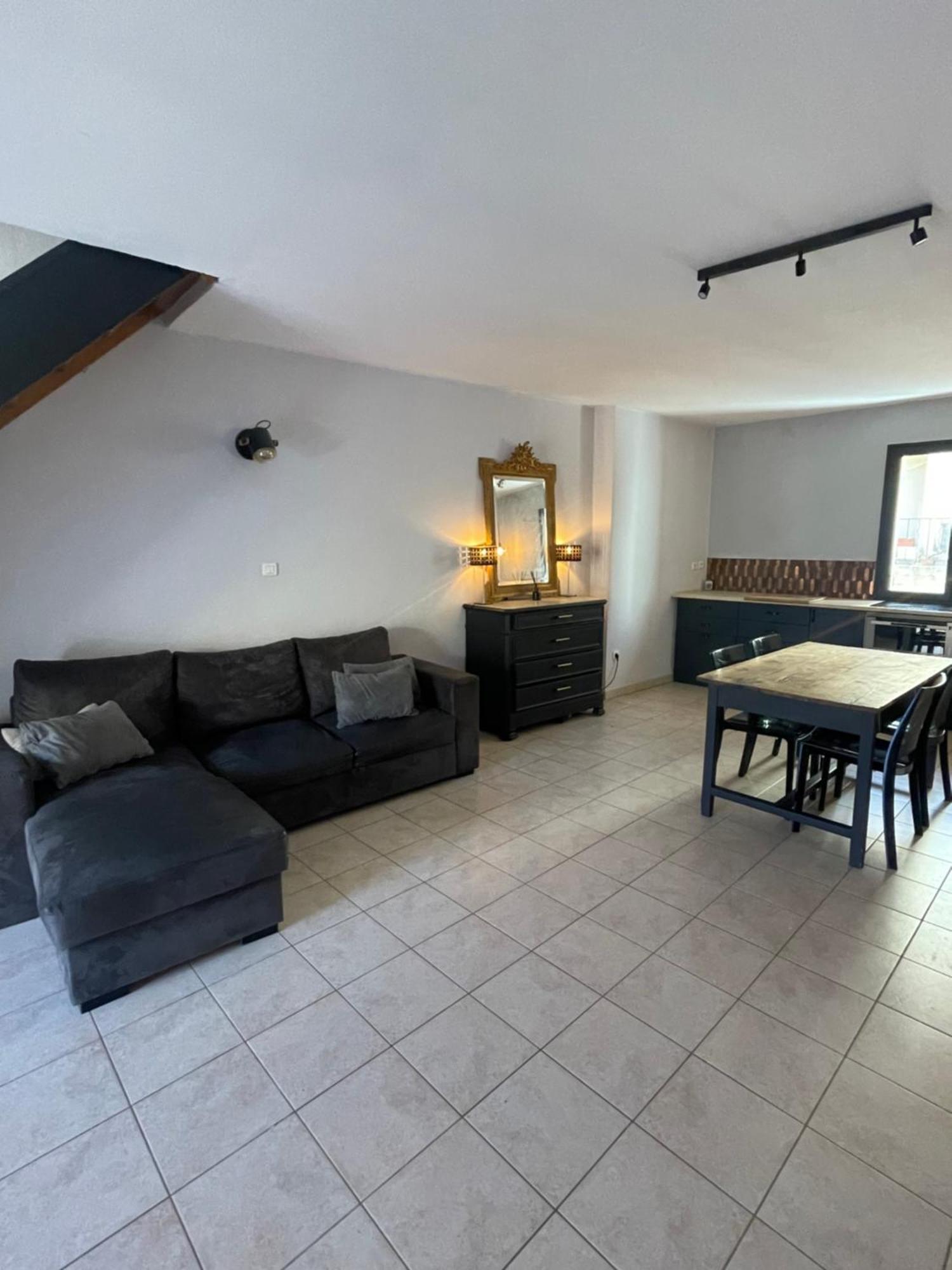 Maison De Village Avec Jacuzzi Et Garage 贝端 外观 照片