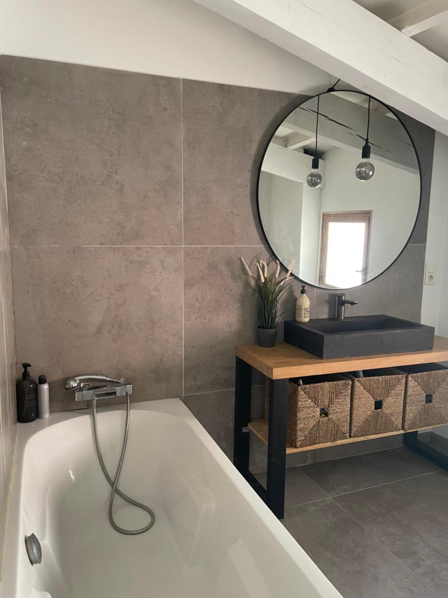 Maison De Village Avec Jacuzzi Et Garage 贝端 外观 照片